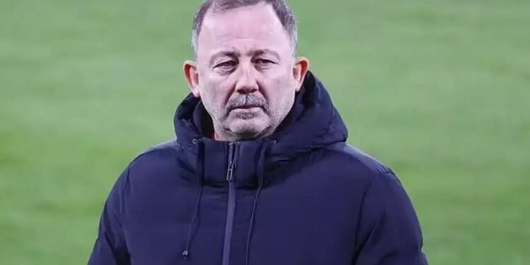 Beşiktaş’ta Sergen Yalçın ile anlaşma sağlanamadı: Yönetim alternatiflere gidecek!