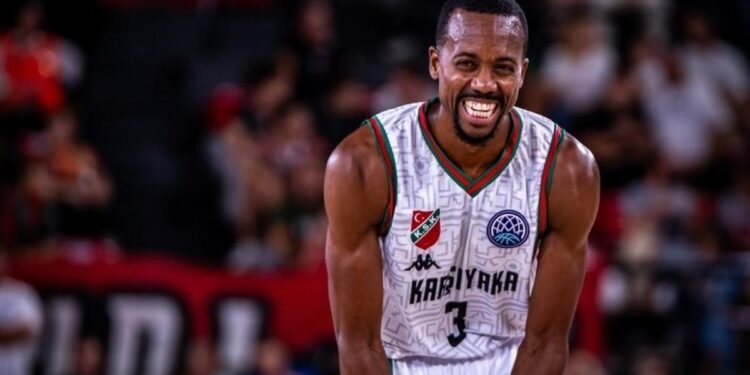 Fenerbahçe Beko’dan bomba transfer: Eski Galatasaraylı oyun kurucuyla anlaştı!