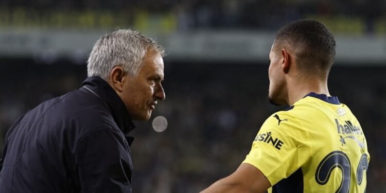 Fenerbahçe’de ayrılık kararı! Yıldız ismin Serie A’dan talibi çıktı