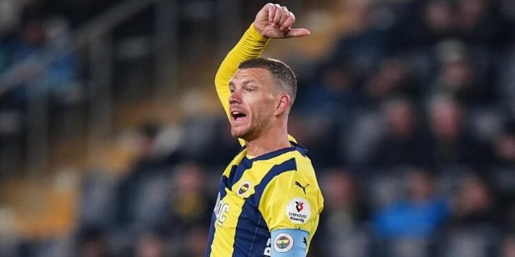 Galatasaray maçı sonrası Edin Dzeko’dan ses getirecek paylaşım!
