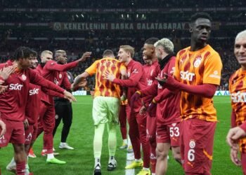 Galatasaray taraftarından Muslera’ya destek!