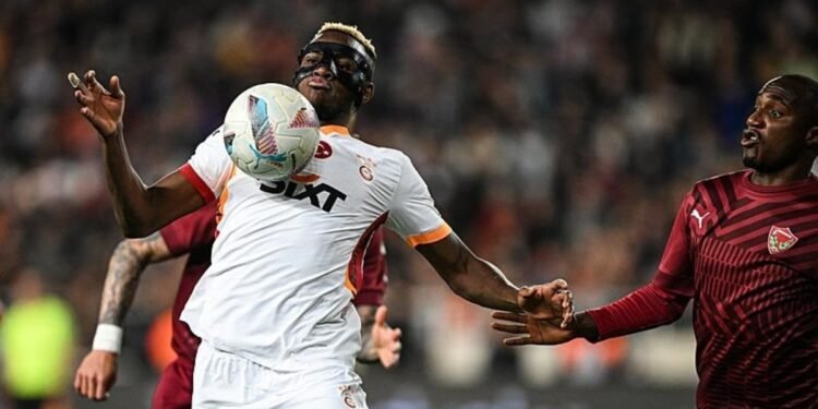 Victor Osimhen yalnız kalıyor