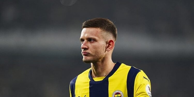 4’lüden vazgeçmedi