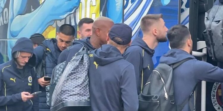 Fenerbahçe kafilesi Alanya’da