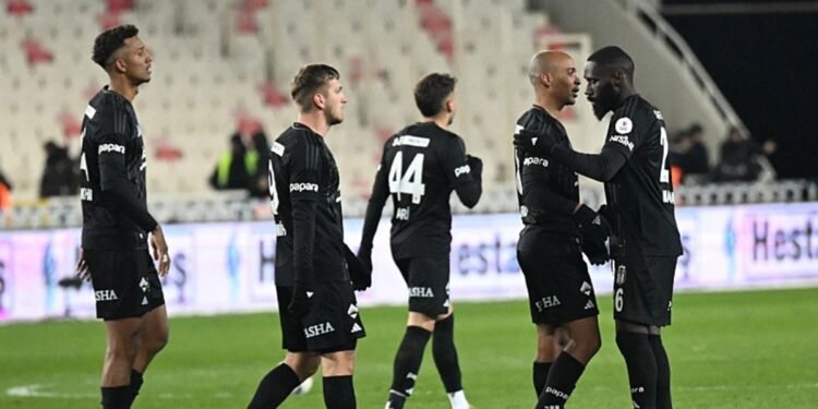 Spor yazarlarından Net Global Sivasspor-Beşiktaş maçı değerlendirmeleri