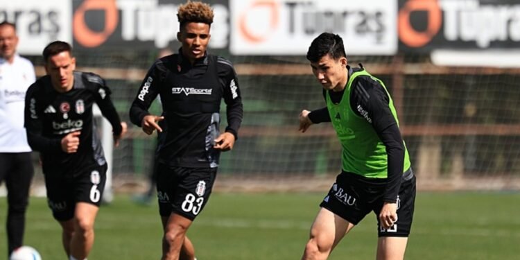 Beşiktaş derbi öncesi hata istemiyor! İşte Solskjaer’in TÜMOSAN Konyaspor maçı muhtemel 11’i