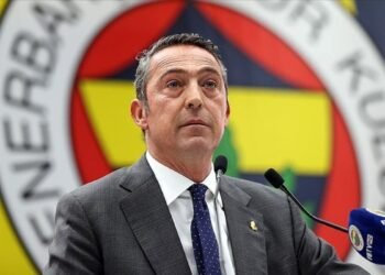 Fenerbahçe’de yönetim bir araya geldi! Toplantıdan çıkan sonuç…