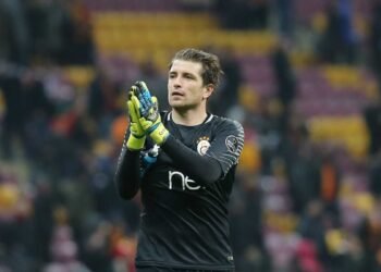 Galatasaray’ın eski kalecisinden Türkiye övgüsü!