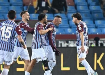 Trabzonspor 2-0 Çaykur Rizespor (MAÇ SONUCU ÖZET)