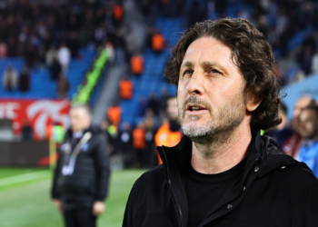 Trabzonspor ilk peşinde! İşte Fatih Tekke’nin Adana Demirspor maçı ilk 11’i