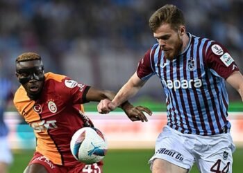 Alkışlar Batagov’a