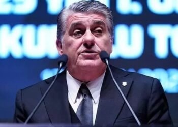 Beşiktaş başkanını seçiyor