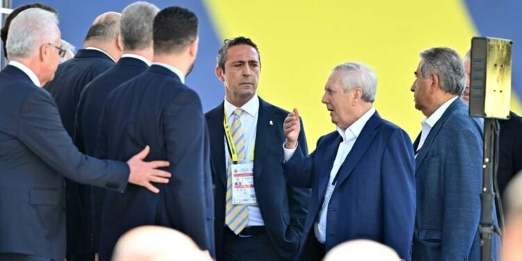 FENERBAHÇE HABERİ – Kritik toplantının detayları ortaya çıktı! İşte Ali Koç ile Aziz Yıldırım arasında konuşulanlar