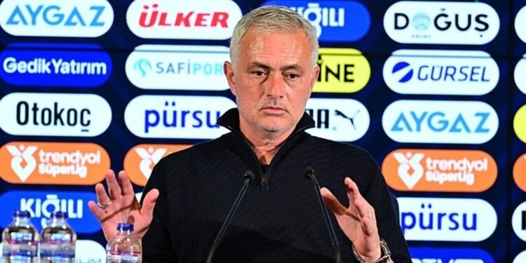 Jose Mourinho da Jorge Jesus gibi şampiyonluğu derbilerde kaybetti