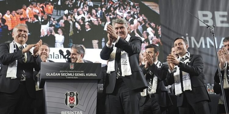 Serdal Adalı ve yönetimi, mazbatalarını aldı