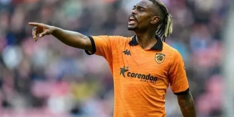 TRANSER HABERİ – Hull City resmen açıkladı! O isim Fenerbahçe’ye geri dönüyor