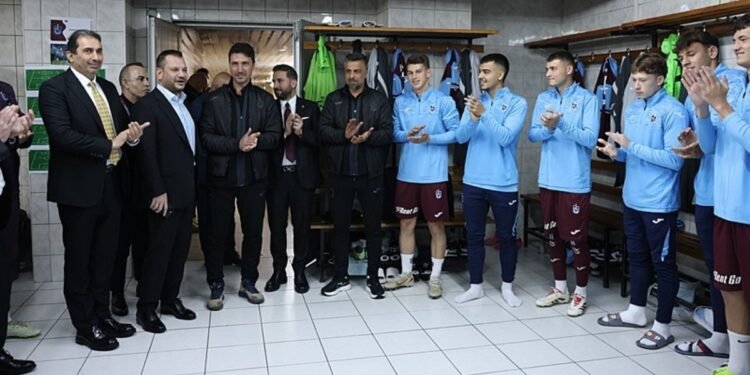 U19 ve kadın takımına ziyaret