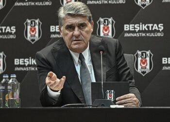 Adalı umut dağıttı