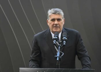 Beşiktaş Kulübü Başkanı Serdal Adalı: İyi futbolcularla şampiyon olunur