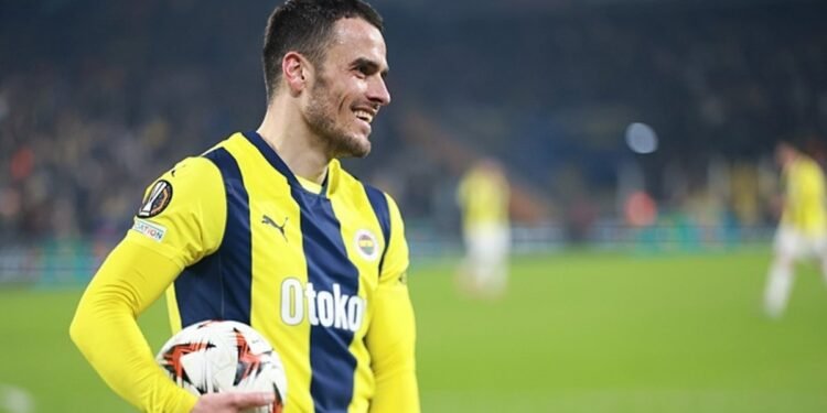 Filip Kostic belirsiz