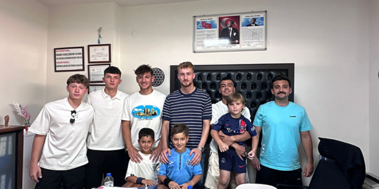 U19 takımından anlamlı ziyaret