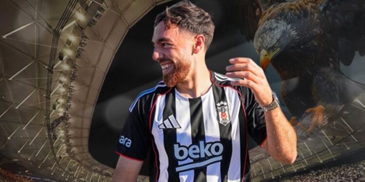 Beşiktaş’ta Orkun Kökçü için imza töreni düzenlendi