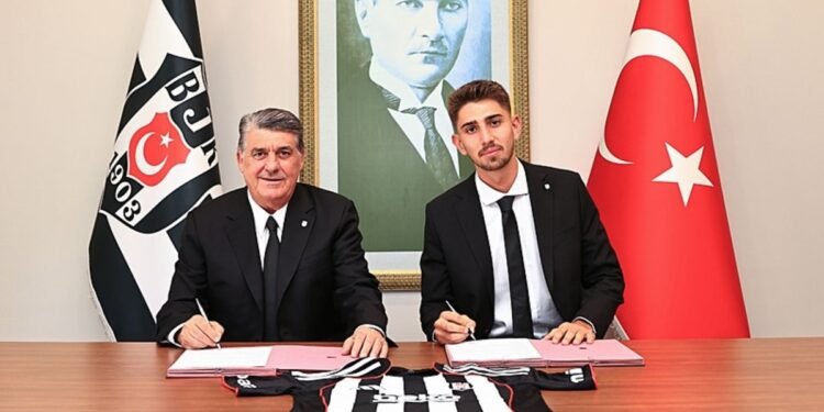 Demir Ege sevinci