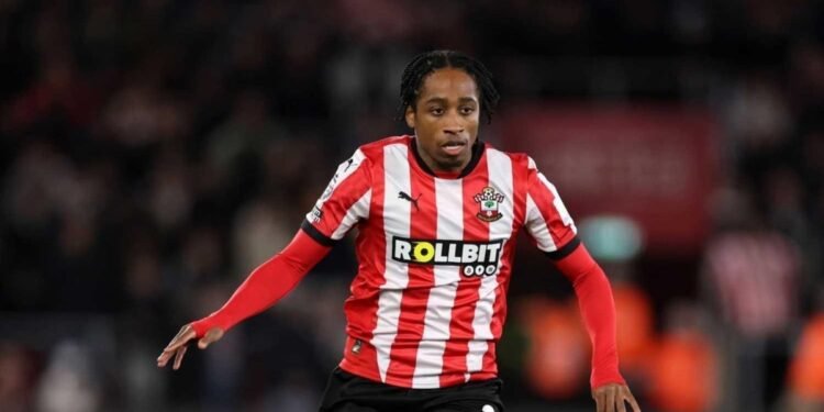 Kyle Walker-Peters’a ret