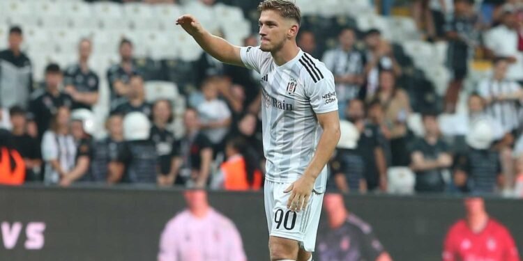 Semih Kılıçsoy’a ilgi yüksek