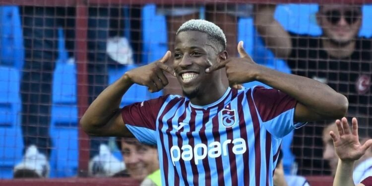 Simon Banza Wolfsburg’a