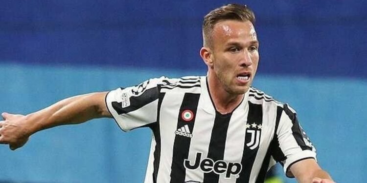 Trabzonspor Arthur için elini çabuk tutacak! İşte transfer formülü