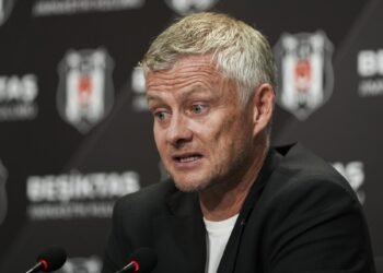 Beşiktaş Teknik Direktörü Ole Gunnar Solskjaer: Eleştirileri yok sayma eğilimindeyim!