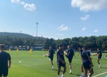 Fenerbahçe Feyenoord maçı hazırlıklarını tamamladı