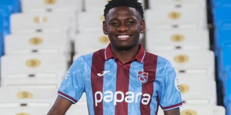 Olaigbe kasırga gibi esiyor