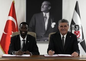 Wilfred Ndidi’den transfer itirafı! “Beşiktaş’ta olmak istedim çünkü…”