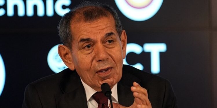 Galatasaray Başkanı Dursun Özbek’ten Fenerbahçe’ye gönderme!