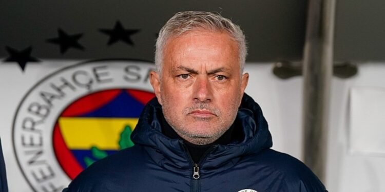 Jose Mourinho Fenerbahçe’den neden gönderildi? İlk kez açıklandı