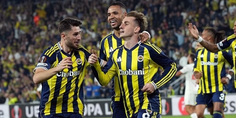 Fenerbahçe Süper Lig’de yarın Samsunspor’a konuk olacak