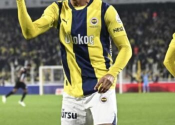 Fenerbahçe’de ilk ayrılık belli oldu! Yıldız isim veda ediyor