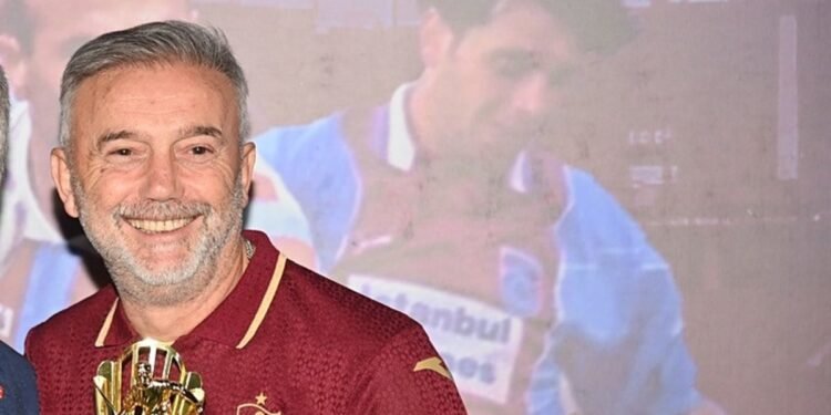 Hami Mandıralı’dan Trabzonspor taraftarına çağrı: Şampiyonluk isteniyorsa o tribünler dolmalı!