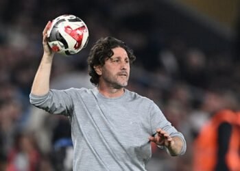 Trabzonspor’da Fatih Tekke bir ilk peşinde! Galatasaray derbisini kazanırsa…