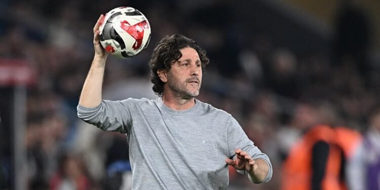 Trabzonspor’da Fatih Tekke bir ilk peşinde! Galatasaray derbisini kazanırsa…