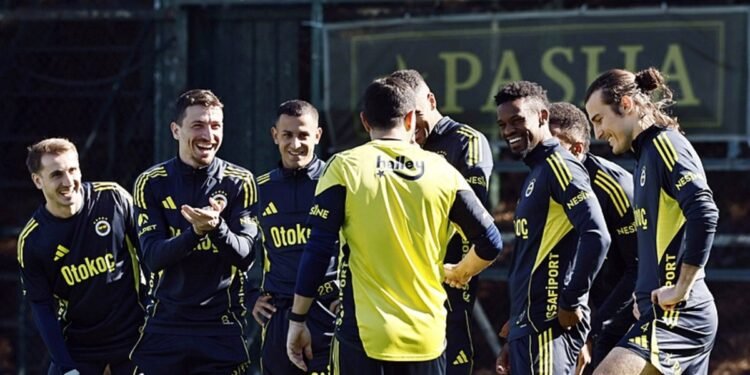 TRANSFER HABERİ – Fenerbahçe’nin yıldızına talip çıktı! Devre arasında teklif yapılacak