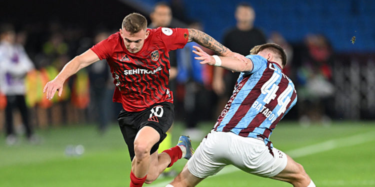 TRANSFER HABERİ | Trabzonspor’dan Kacper Kozlowski hamlesi!