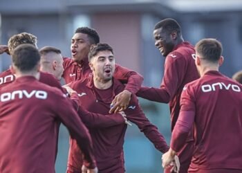 Yok edici hücum hattı