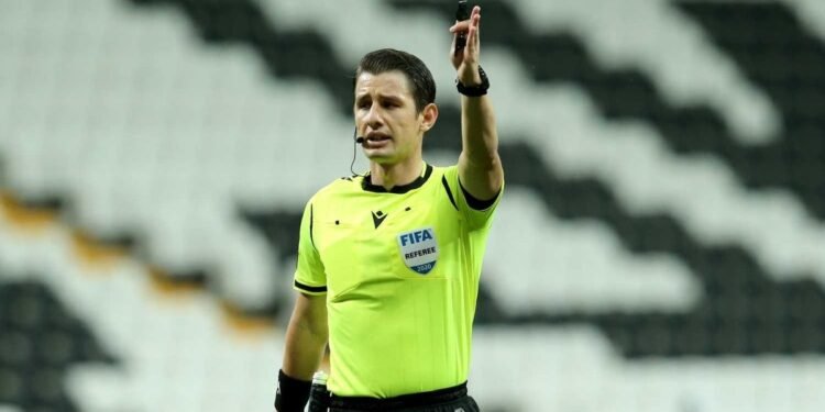 Beşiktaş’ın maçında VAR’dan penaltı kararı çıktı! İşte o pozisyon