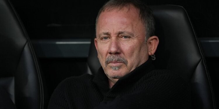 Beşiktaş’ta Sergen Yalçın’dan flaş transfer itirafı! “Görüştüğümüz oyuncular değil”