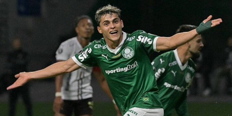 Beşiktaş’ta transfer gündemindeki isim Ramon Sosa!