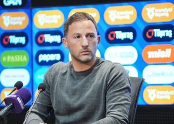 Domenico Tedesco’dan rotasyon sözleri! “Kimin oynayacağını göreceksiniz”