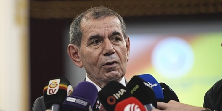 Dursun Özbek’ten flaş Osimhen açıklaması! Fenerbahçe derbisinde oynayacak mı?